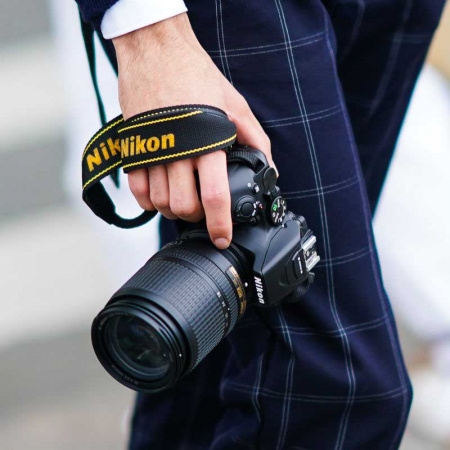Nikon припиняє випуск дзеркальних камер чи ні?