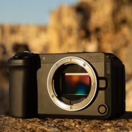 Canon EOS R6 V - еволюція без меж. Кінематографічна потужність у компактному корпусі