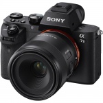Фото Sony Об'єктив Sony 50mm f/2.8 FE Macro (SEL50M28.SYX)