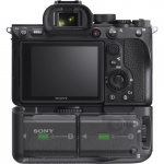 Фото Sony Батарейний блок Sony VG-C4EM для Alpha 7RM4/9M2 (VGC4EM.SYU)