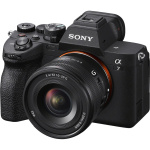 Фото Sony Об'єктив Sony E PZ 10-20 мм f/4.0 G (SELP1020G.SYX)