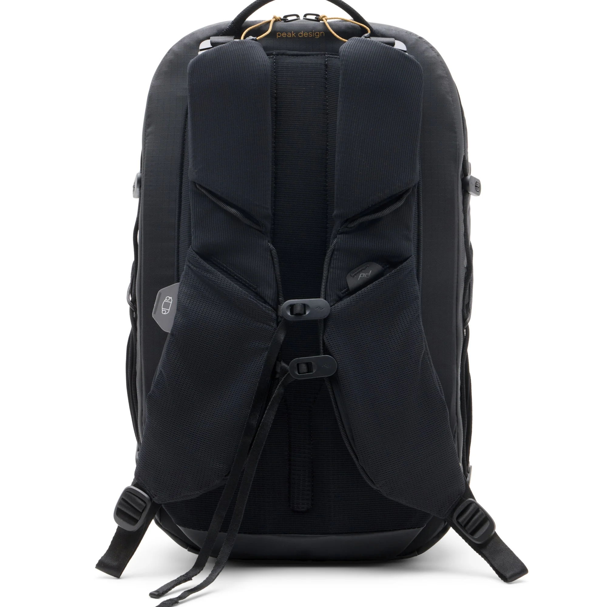 Peak Design Рюкзак Peak Design Outdoor Backpack Zip 18L Black (BABPZ-18-BK-1) Фото Peak Design Рюкзак Peak Design Outdoor Backpack Zip 18L Black (BABPZ-18-BK-1)