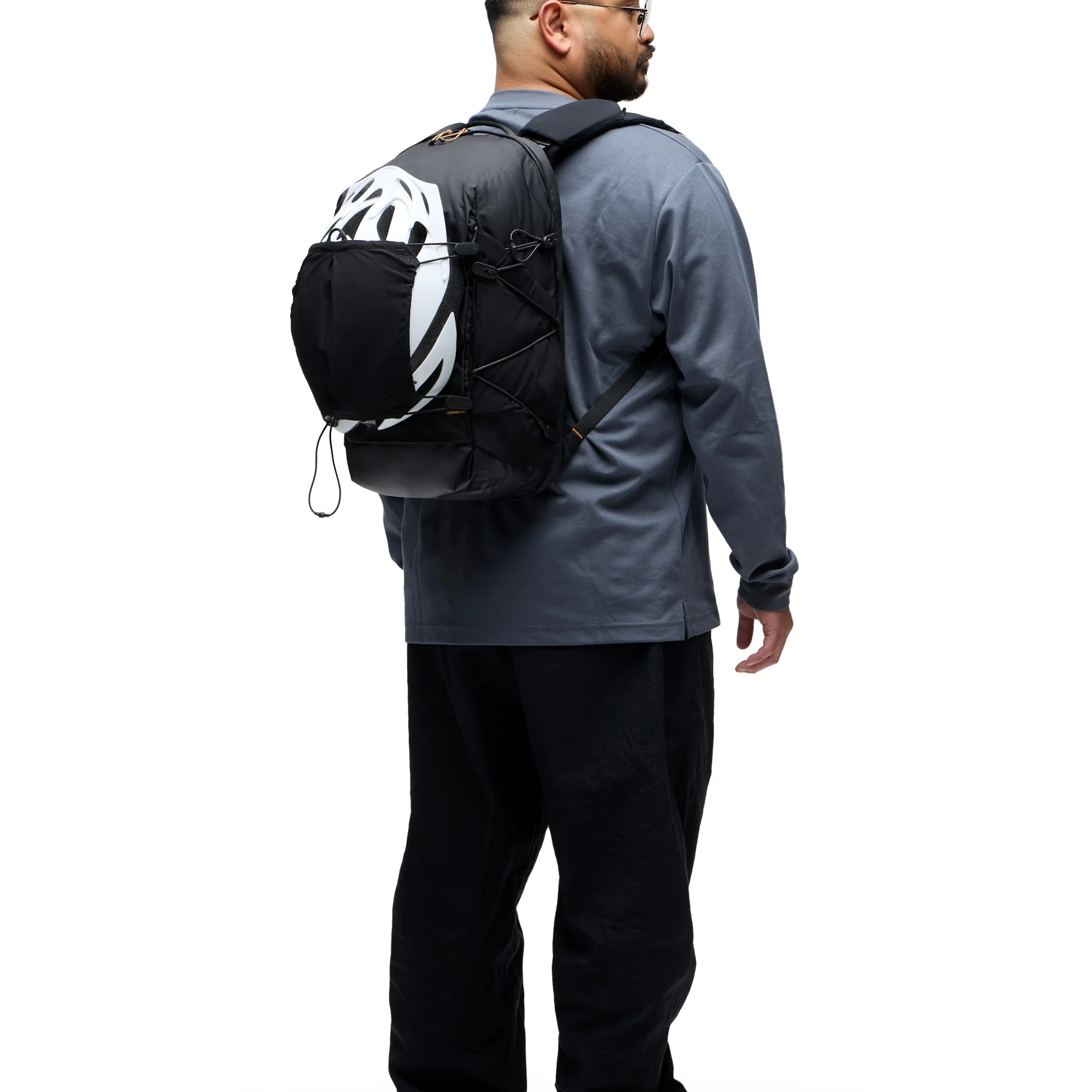 Peak Design Рюкзак Peak Design Outdoor Backpack Zip 18L Black (BABPZ-18-BK-1) Фото Peak Design Рюкзак Peak Design Outdoor Backpack Zip 18L Black (BABPZ-18-BK-1)