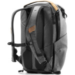 Peak Design Рюкзак Peak Design Everyday Backpack 20L Charcoal (BEDB-20-CH-3) Фото Peak Design Рюкзак Peak Design Everyday Backpack 20L Charcoal (BEDB-20-CH-3)