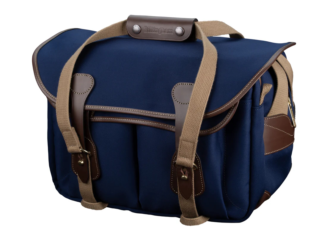 Купить - Billingham Сумка Billingham 335 MKII Camera Laptop Bag - Navy Canvas / Chocolate Leather (508304-54)